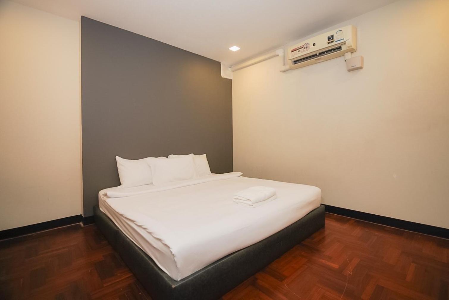 Z โกอินน์ สีลม - สถานีรถไฟฟ้าเซนต์หลุยส์ Go Inn Silom Bangkok Eksteriør bilde